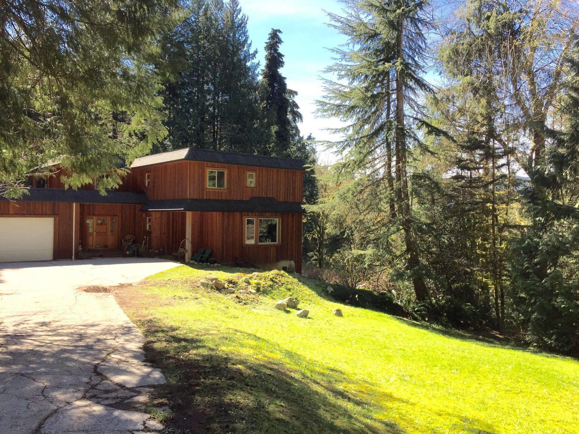 Davis Brook Retreat Acomodação com café da manhã Sechelt Exterior foto